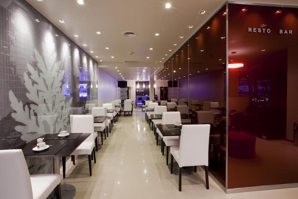 Niyat Urban Hotel Resistencia Exterior photo